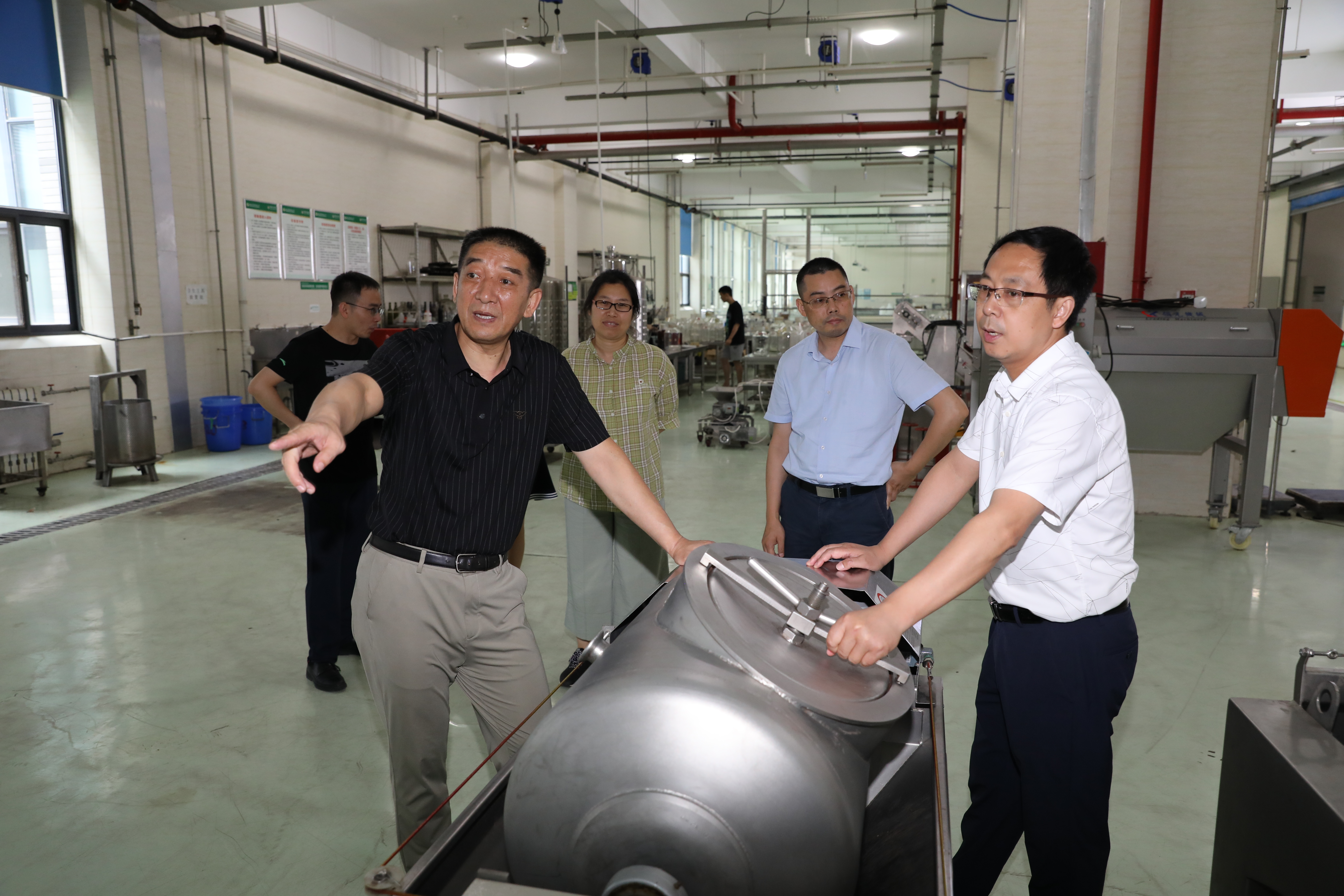 e092117e270040e88db23e4eeb8a0c12.jpg e092117e270040e88db23e4eeb8a0c12.jpg