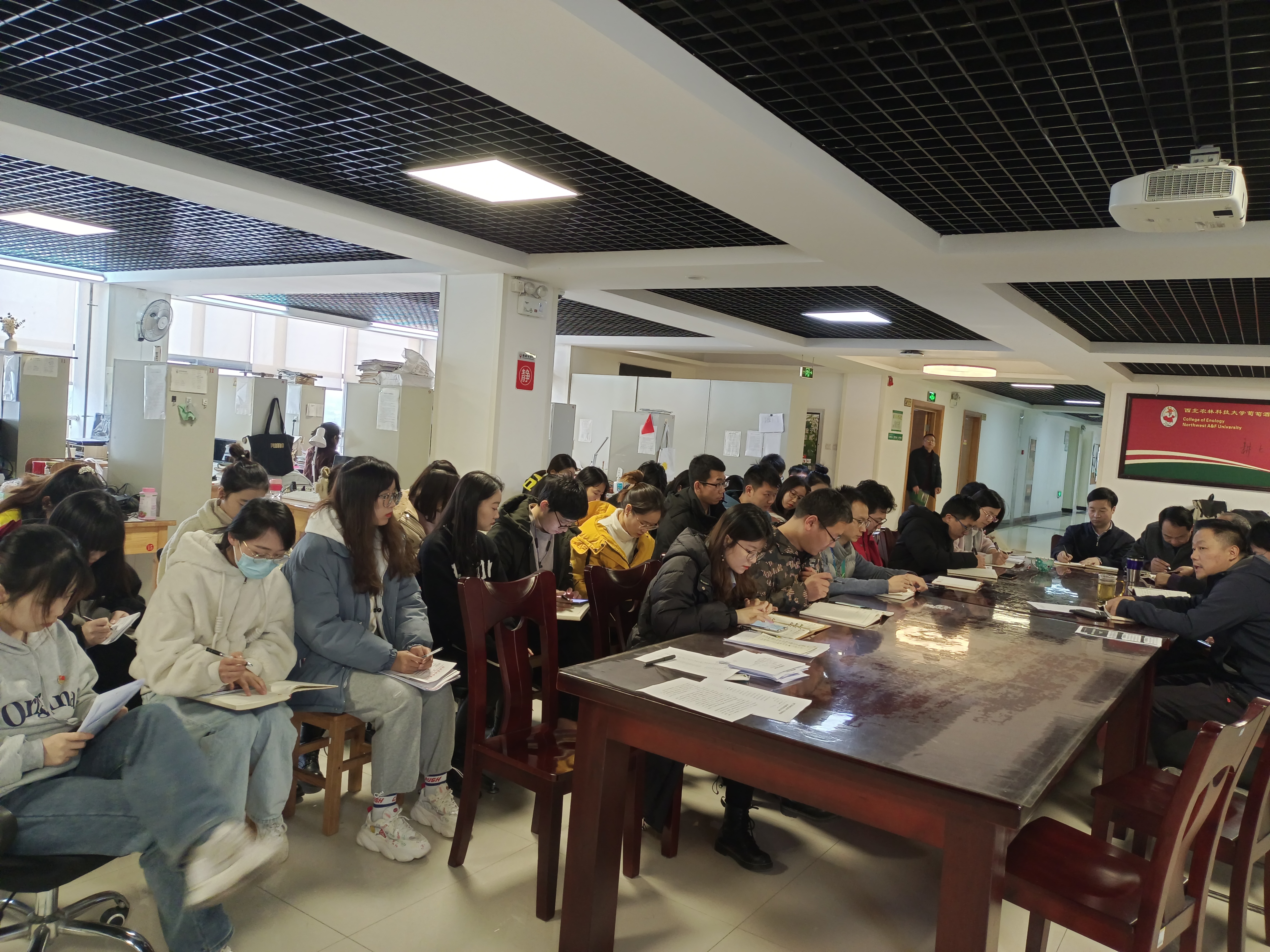 c2a517bef56940cba0c8e93dd1628b52.jpg c2a517bef56940cba0c8e93dd1628b52.jpg